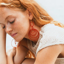 Load image into Gallery viewer, Lukuga in gold