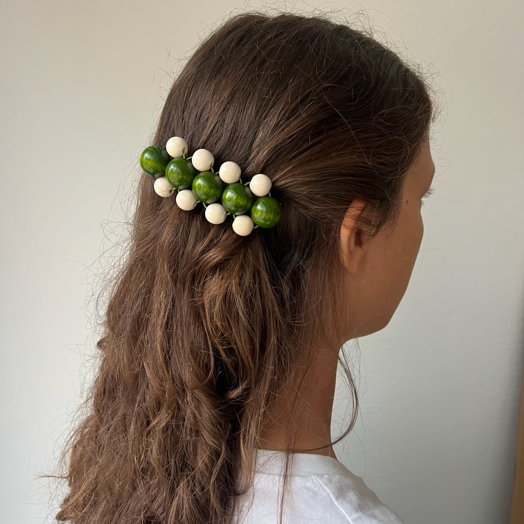 Bombyx hairclip [khaki/white]