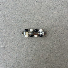 Load image into Gallery viewer, Mori Small hairclip [black/white]
