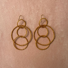 Load image into Gallery viewer, Bakoy earrings [gold]
