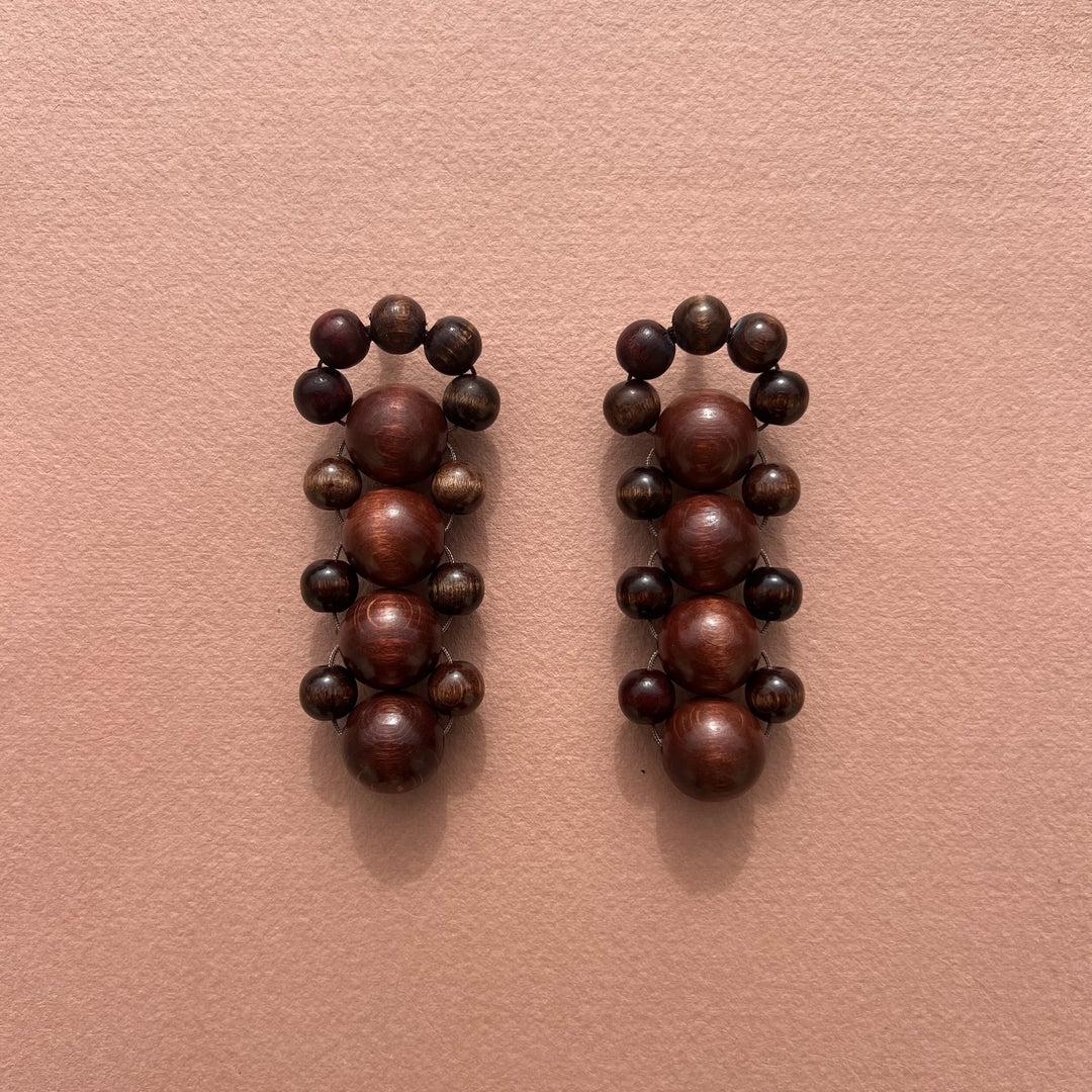 Bombyx earrings [brown]
